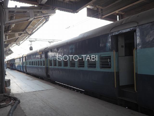 インド列車